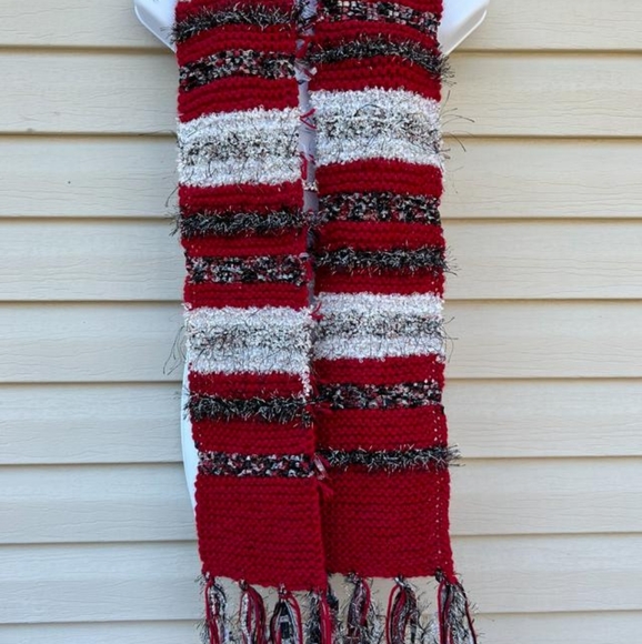Handknit Scarf - Picture 4 of 4